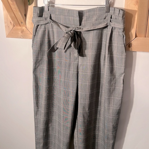 Le Château pants NWOT - Picture 4 of 11